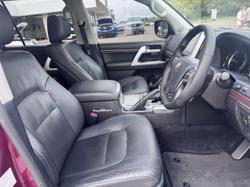2017 Toyota Landcruiser VX