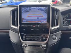 2017 Toyota Landcruiser VX