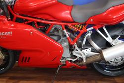 2006 Ducati 1000 SS Red