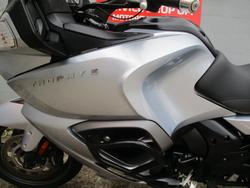 2013 Triumph TROPHY SE SILVER