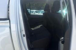 2024 Toyota Hilux SR 48V