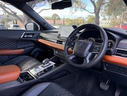 2023 Mitsubishi Outlander Exceed Tourer