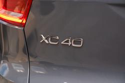 2023 VOLVO XC40 ULTIMATE B5 DARK MHEV