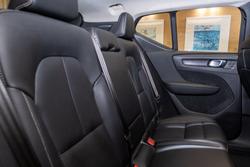 2023 VOLVO XC40 ULTIMATE B5 DARK MHEV