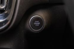 2023 VOLVO XC40 ULTIMATE B5 DARK MHEV