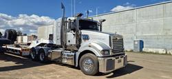 2019 Mack Superliner