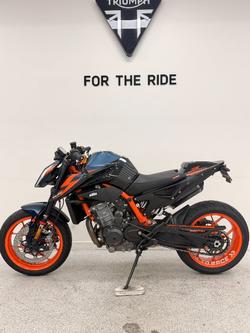 2023 Ktm 890 DUKE R Orange