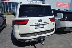 2025 Toyota Landcruiser GR Sport