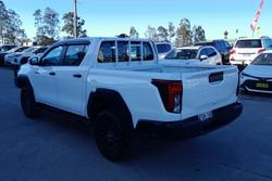 2025 Toyota Hilux