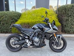 Suzuki GSX-8S