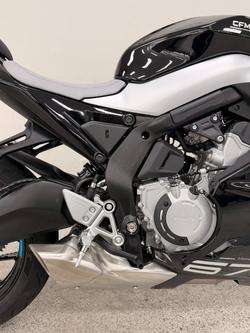 2025 CFMOTO 2025 CF Moto 675CC 675SR-R ABS Road Black