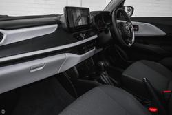 2026 Suzuki Swift Hybrid Plus UZ Premium Silver