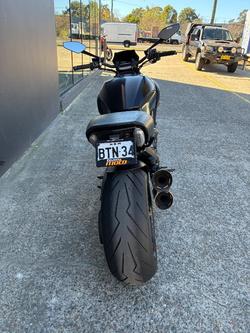 2015 Ducati DIAVEL BLACK