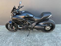 2015 Ducati DIAVEL BLACK