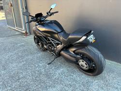 2015 Ducati DIAVEL BLACK