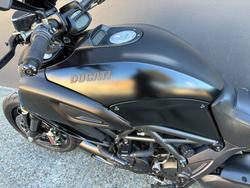 2015 Ducati DIAVEL BLACK