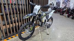 2025 Triumph TF 250-E WHITE