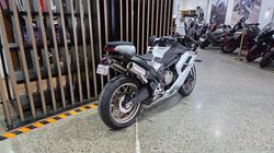 2025 CFMoto 500 SR VOOM WHITE