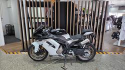 2025 CFMoto 500 SR VOOM WHITE