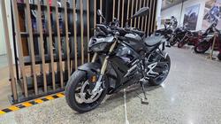 2026 BMW Motorrad S 1000 R Black
