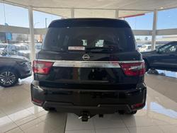 2026 Nissan Patrol Warrior Y62 MY26 4X4 Dual Range Black Obsidian