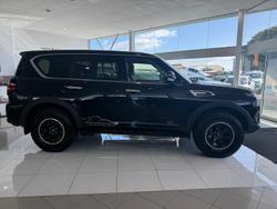 2026 Nissan Patrol Warrior Y62 MY26 4X4 Dual Range Black Obsidian