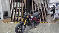 2022 Indian FTR R 1200 CARBON Black