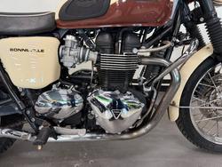 2011 Triumph BONNEVILLE T100 White
