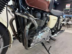 2011 Triumph BONNEVILLE T100 White