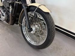 2011 Triumph BONNEVILLE T100 White