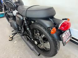 2017 Triumph BONNEVILLE T100 Black