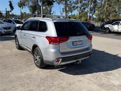 2015 MITSUBISHI OUTLANDER EXCEED (4x4)