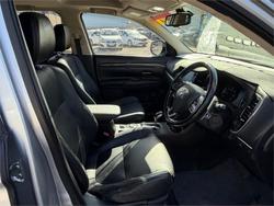 2015 MITSUBISHI OUTLANDER EXCEED (4x4)