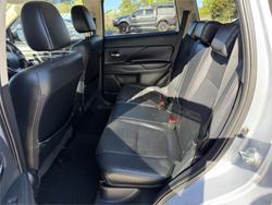 2015 MITSUBISHI OUTLANDER EXCEED (4x4)