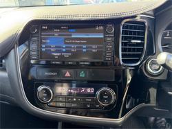 2015 MITSUBISHI OUTLANDER EXCEED (4x4)