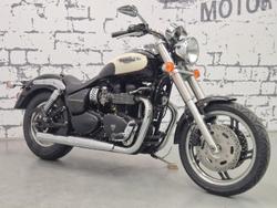 Triumph Speedmaster 865