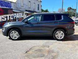 2024 Mitsubishi Outlander LS