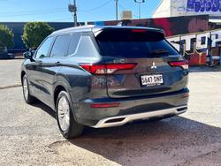 2024 Mitsubishi Outlander LS