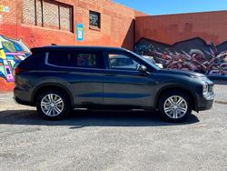 2024 Mitsubishi Outlander LS