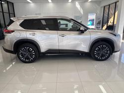 2025 Nissan X-TRAIL Ti e-POWER