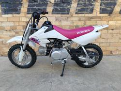 2027 HONDA CRF50F MINI BIKE WHITE