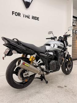 2015 YAMAHA XJR1300 Silver
