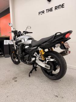 2015 YAMAHA XJR1300 Silver