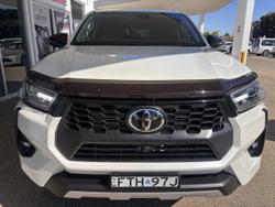 2025 Toyota Hilux