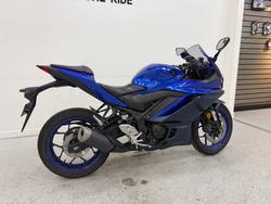 2022 YAMAHA YZF-R3 Blue