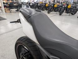 2016 Triumph STREET TRIPLE 660 White