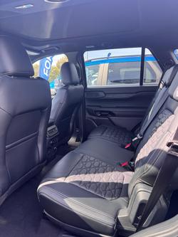 2026 Ford Everest Platinum