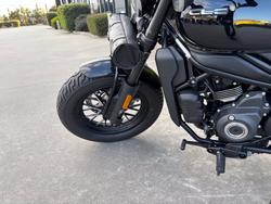 2025 CFMOTO 2025 Cf Moto 450CC 450 CL-C BOBBER Black