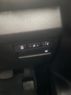 2025 Nissan Navara SL