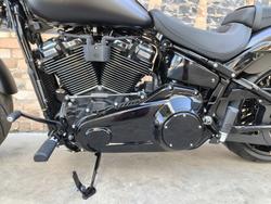 2026 HARLEY-DAVIDSON BREAKOUT 117 (FXBR) ROAD BLACK DENIM
